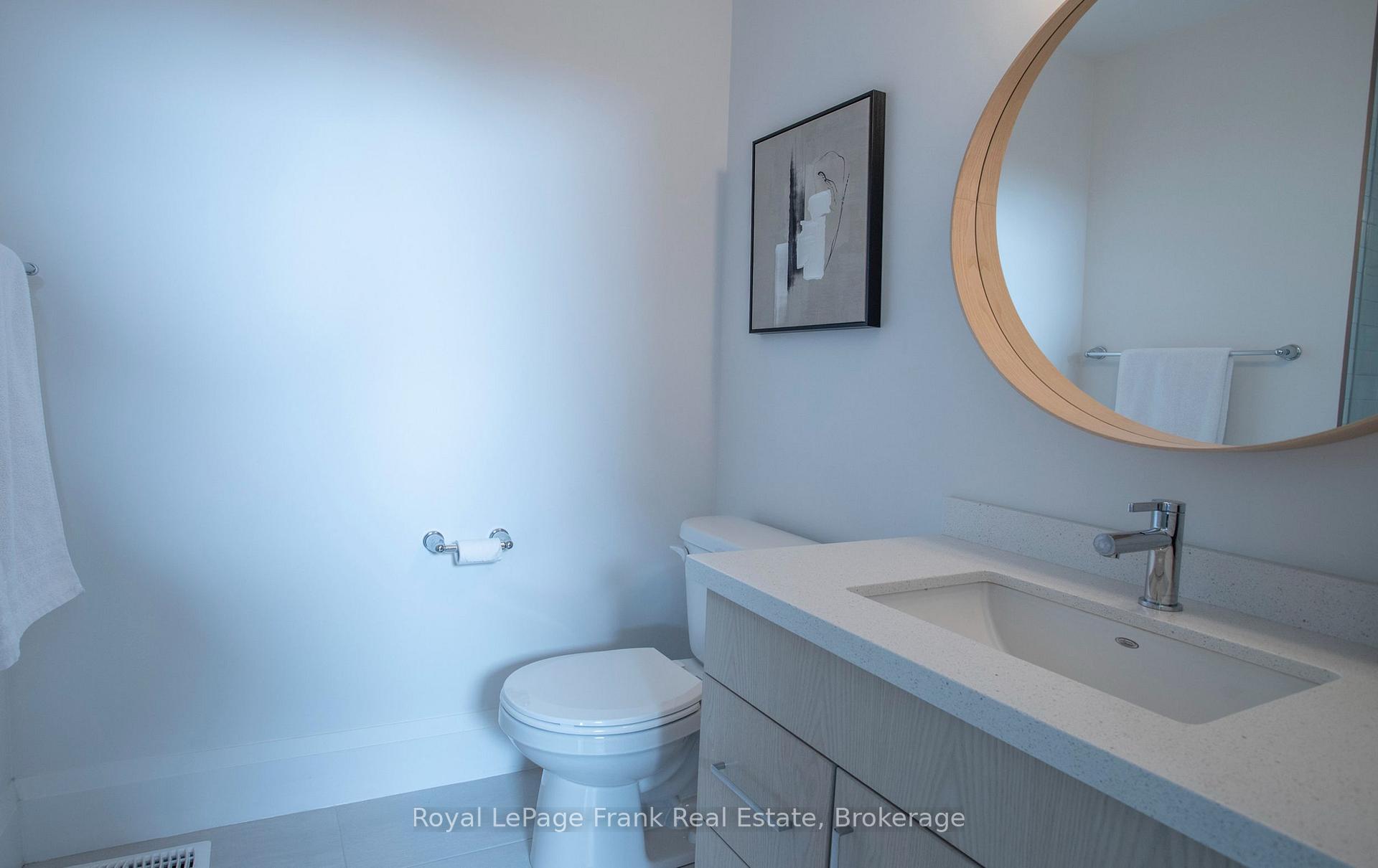 Photo 33 of 352 Northglen Boulevard, Clarington, Bowmanville — HOMEH