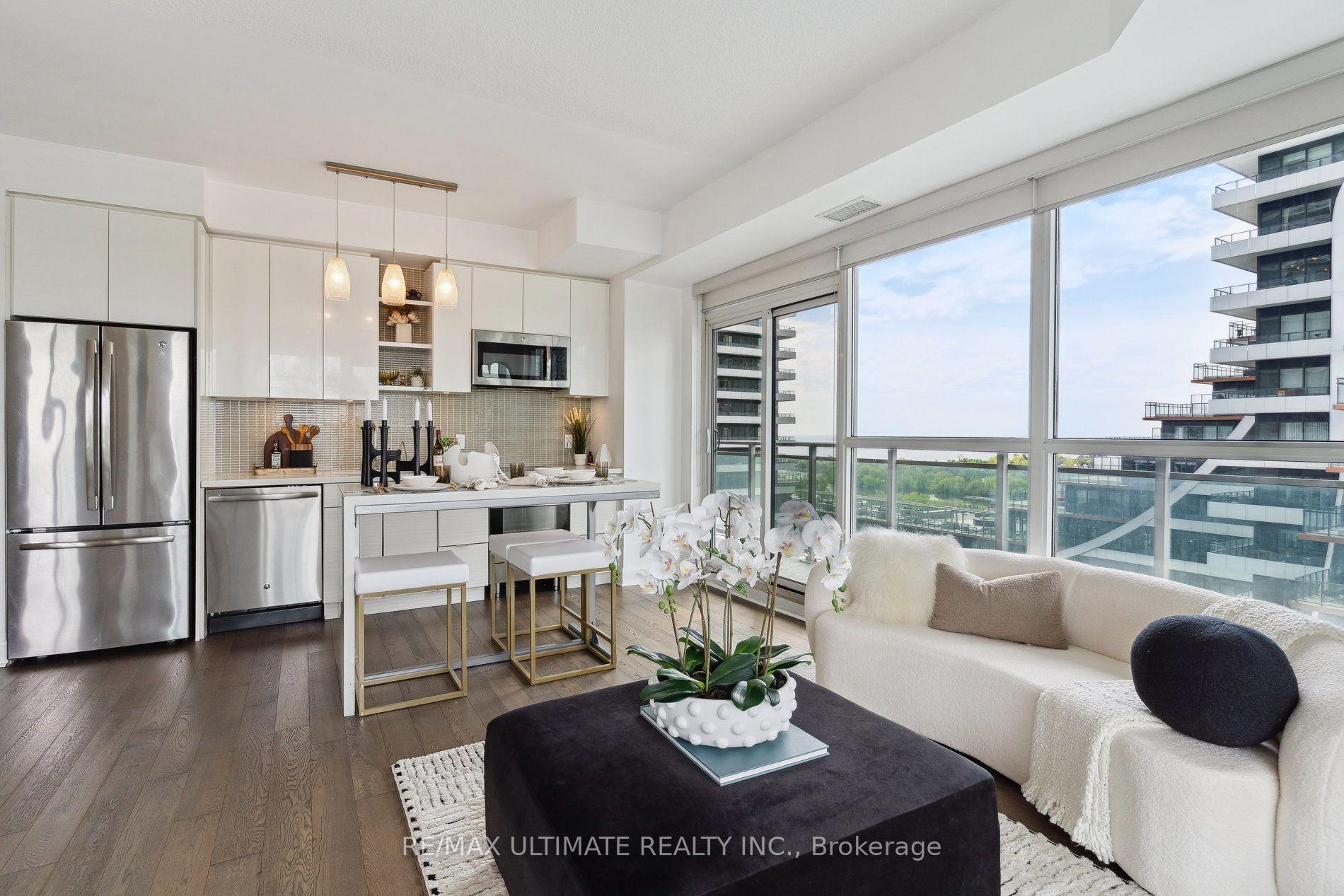 Photo 2 of Unit 1003, 33 Shore Breeze Drive, Etobicoke, Mimico — HOMEH