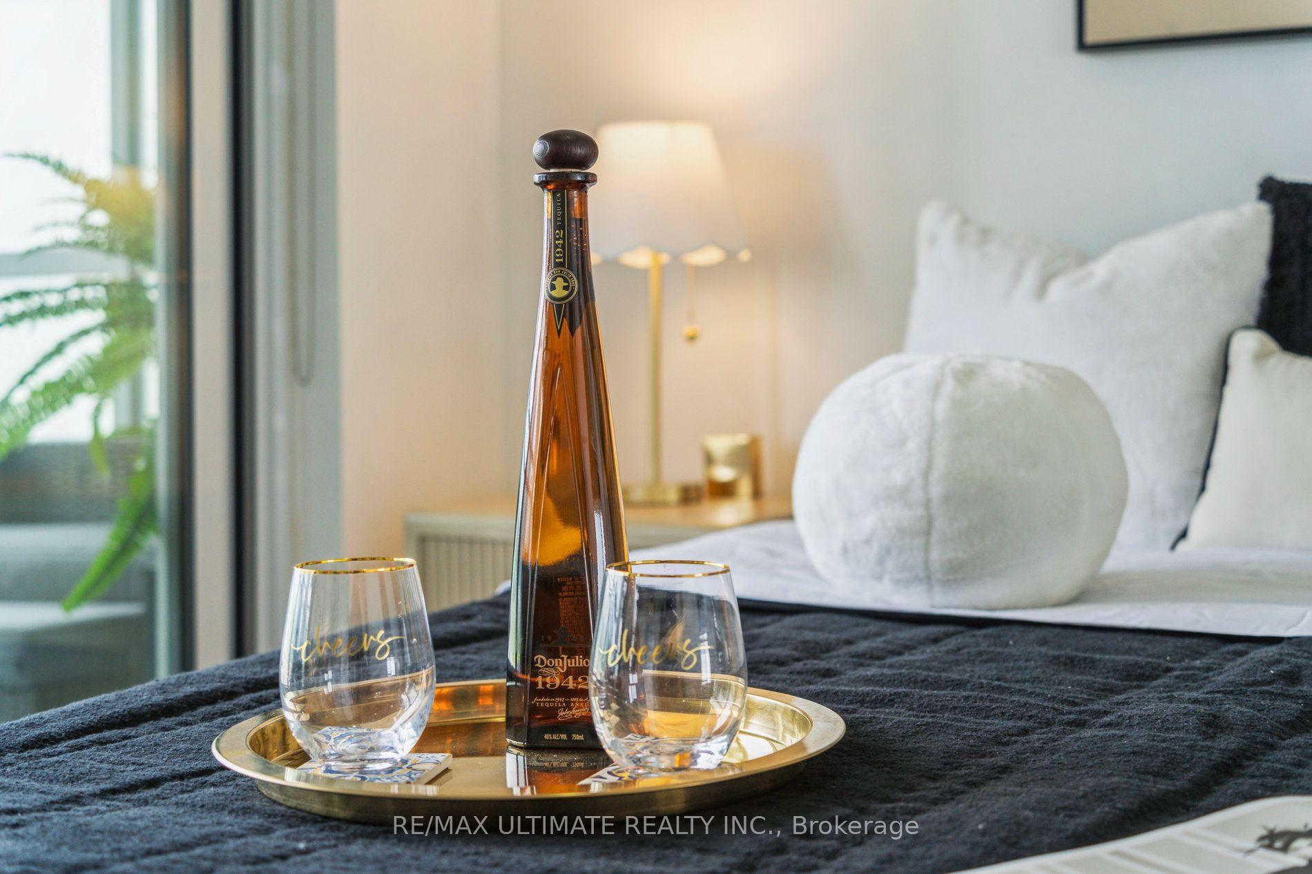 Photo 14 of Unit 1003, 33 Shore Breeze Drive, Etobicoke, Mimico — HOMEH