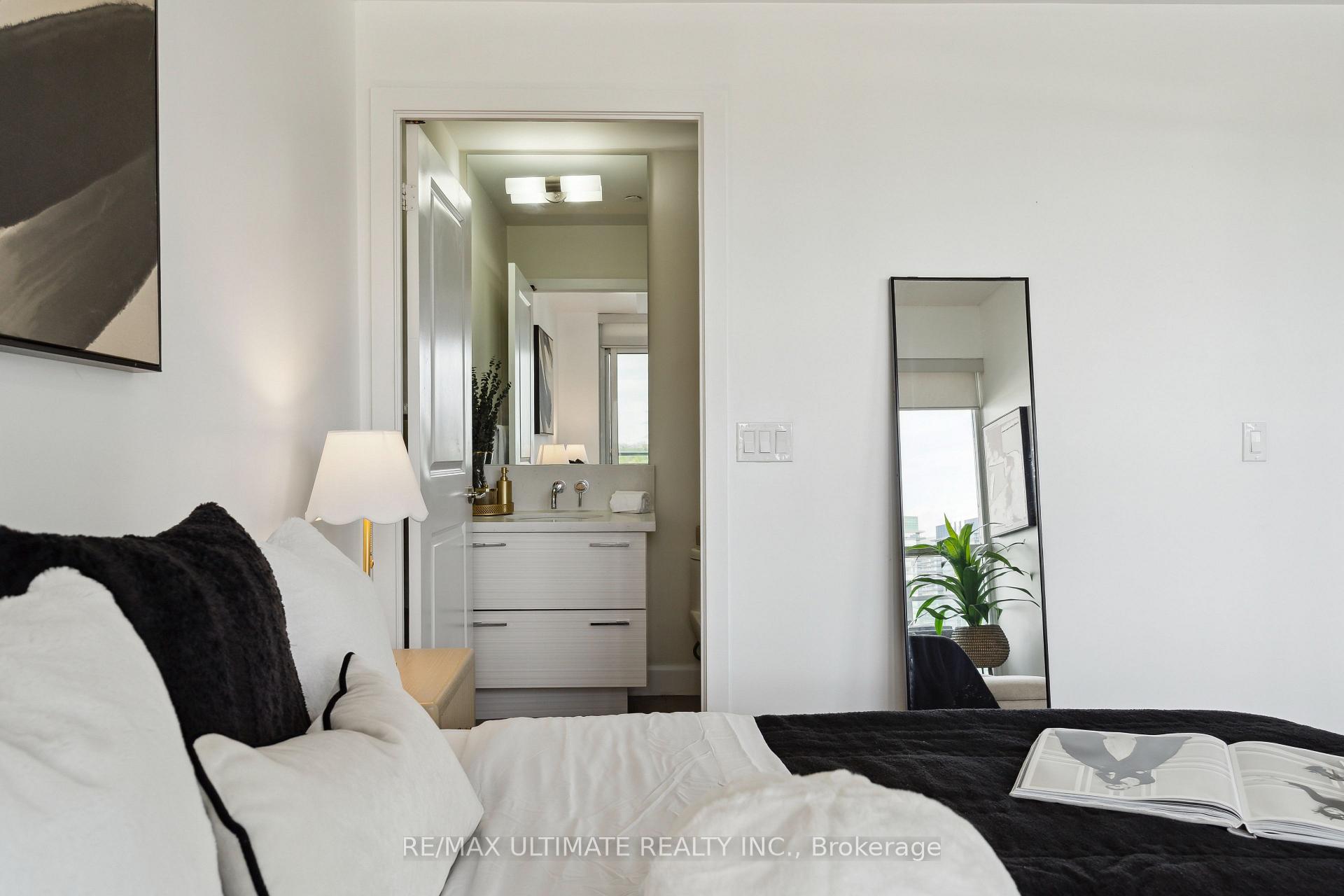 Photo 17 of Unit 1003, 33 Shore Breeze Drive, Etobicoke, Mimico — HOMEH