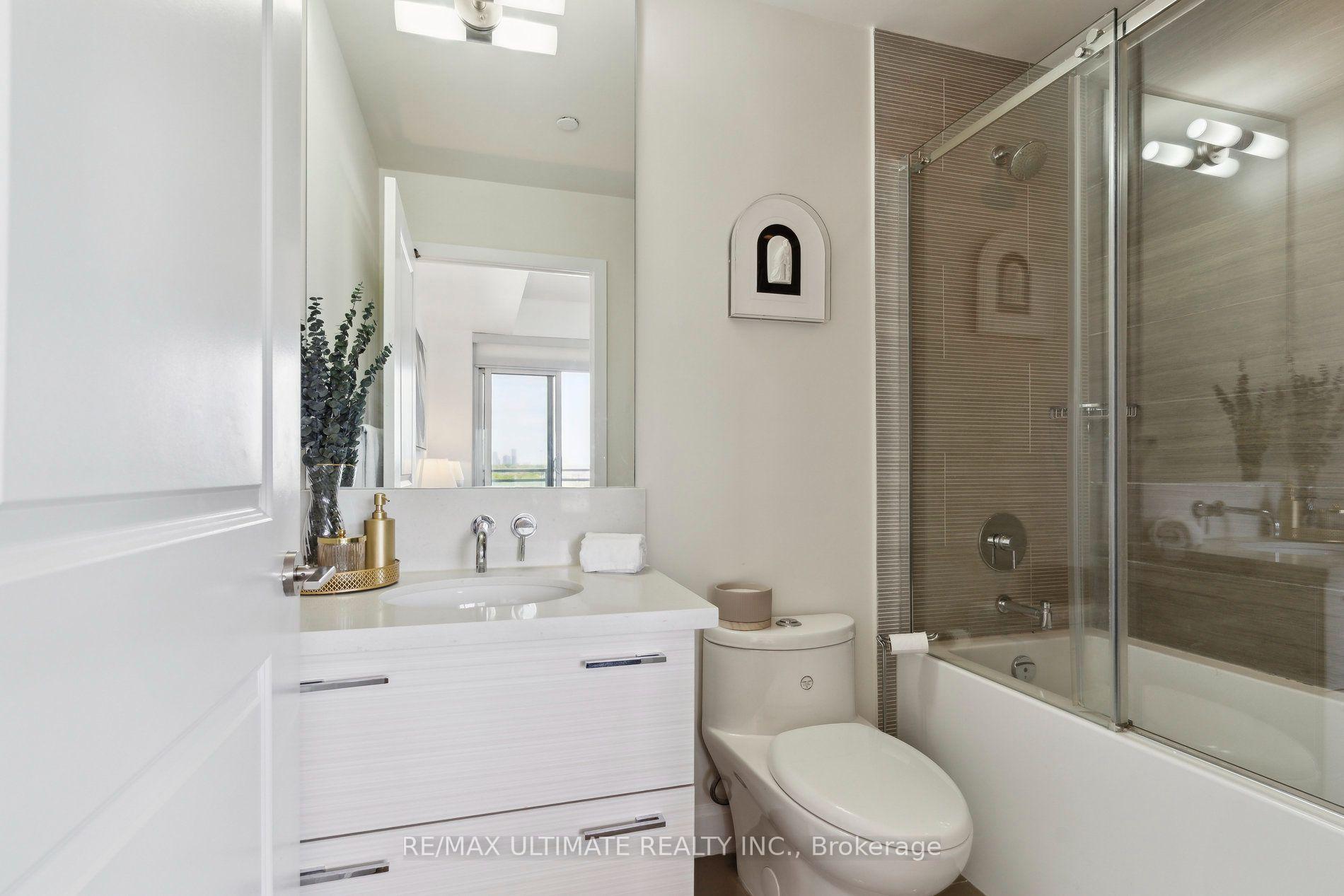 Photo 18 of Unit 1003, 33 Shore Breeze Drive, Etobicoke, Mimico — HOMEH