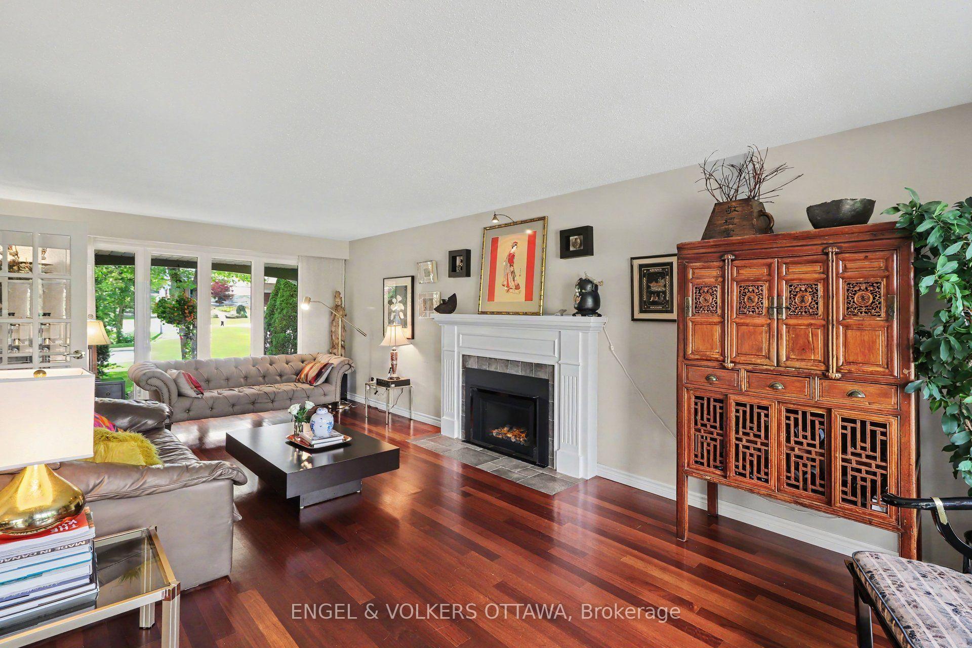 Photo 12 of 1941 Naskapi Drive, Ottawa, Beaconwood — HOMEH