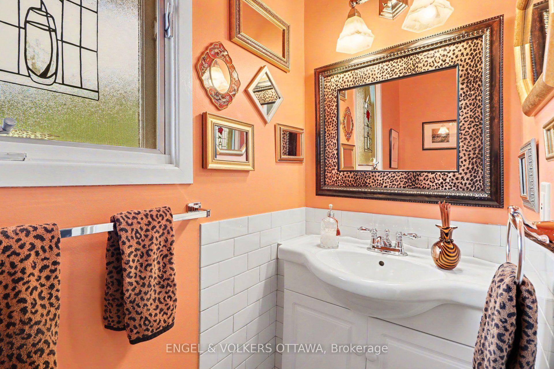 Photo 21 of 1941 Naskapi Drive, Ottawa, Beaconwood — HOMEH