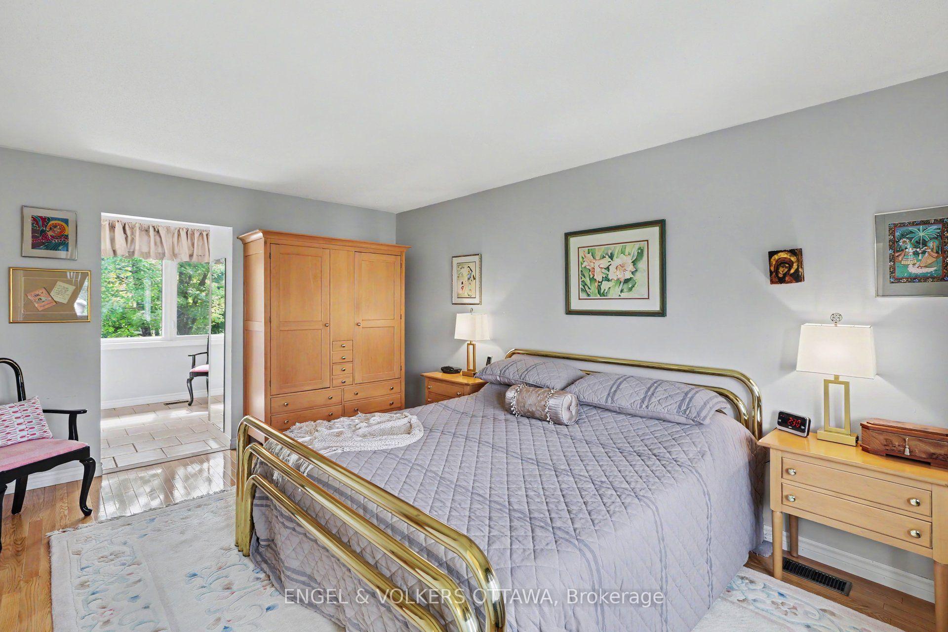 Photo 23 of 1941 Naskapi Drive, Ottawa, Beaconwood — HOMEH