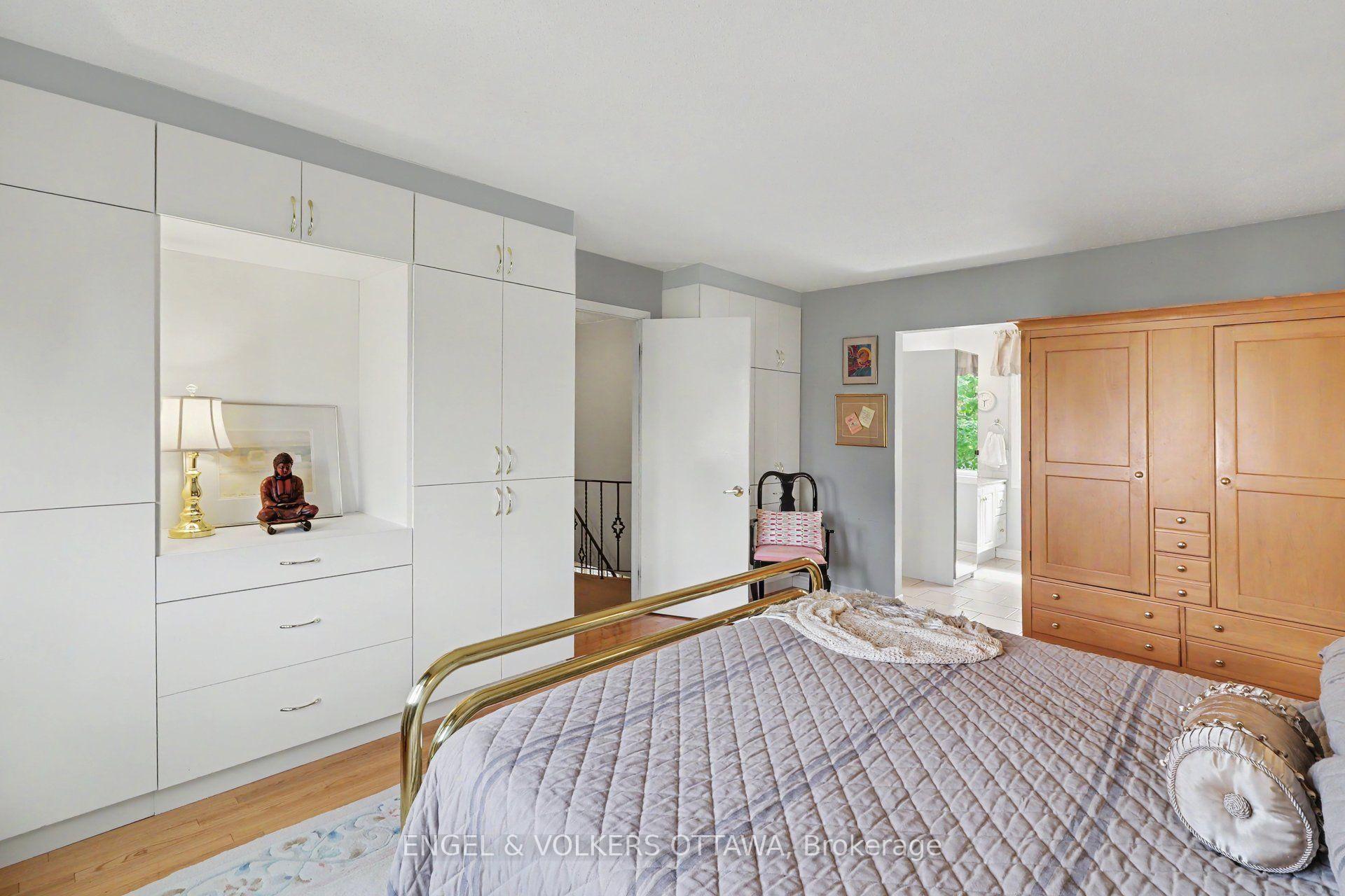 Photo 24 of 1941 Naskapi Drive, Ottawa, Beaconwood — HOMEH