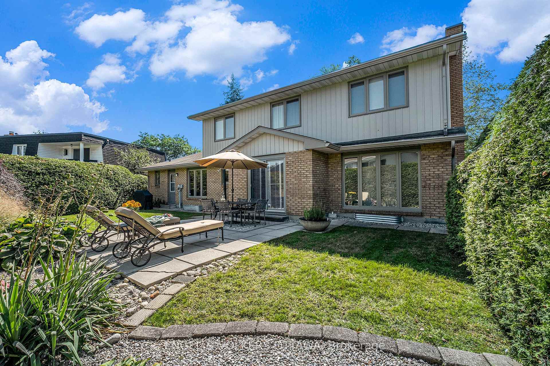 Photo 36 of 1941 Naskapi Drive, Ottawa, Beaconwood — HOMEH