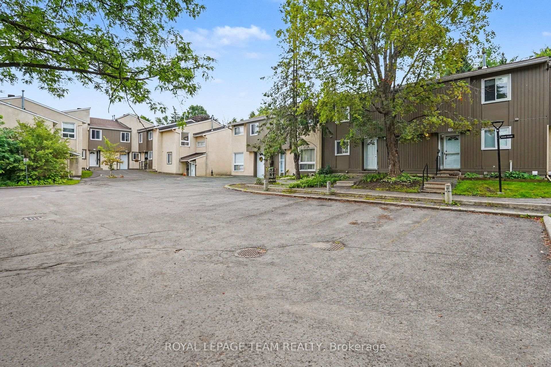 Photo 6 of Unit 75, 1328 Lassiter Terrace, Ottawa, Beaconwood — HOMEH