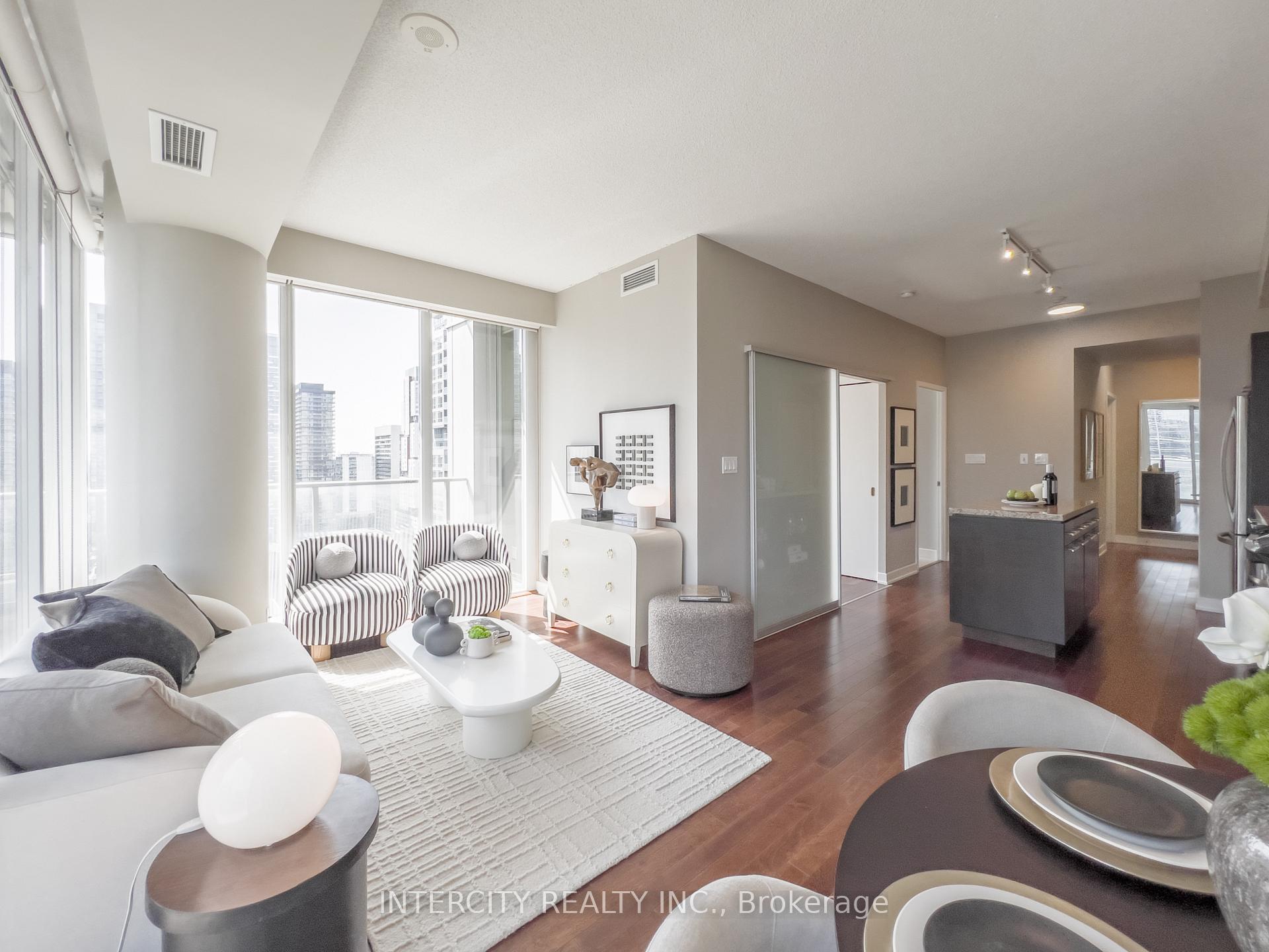 Photo 2 of Unit 2503, 126 Simcoe Street, Toronto, Waterfront Communities — HOMEH