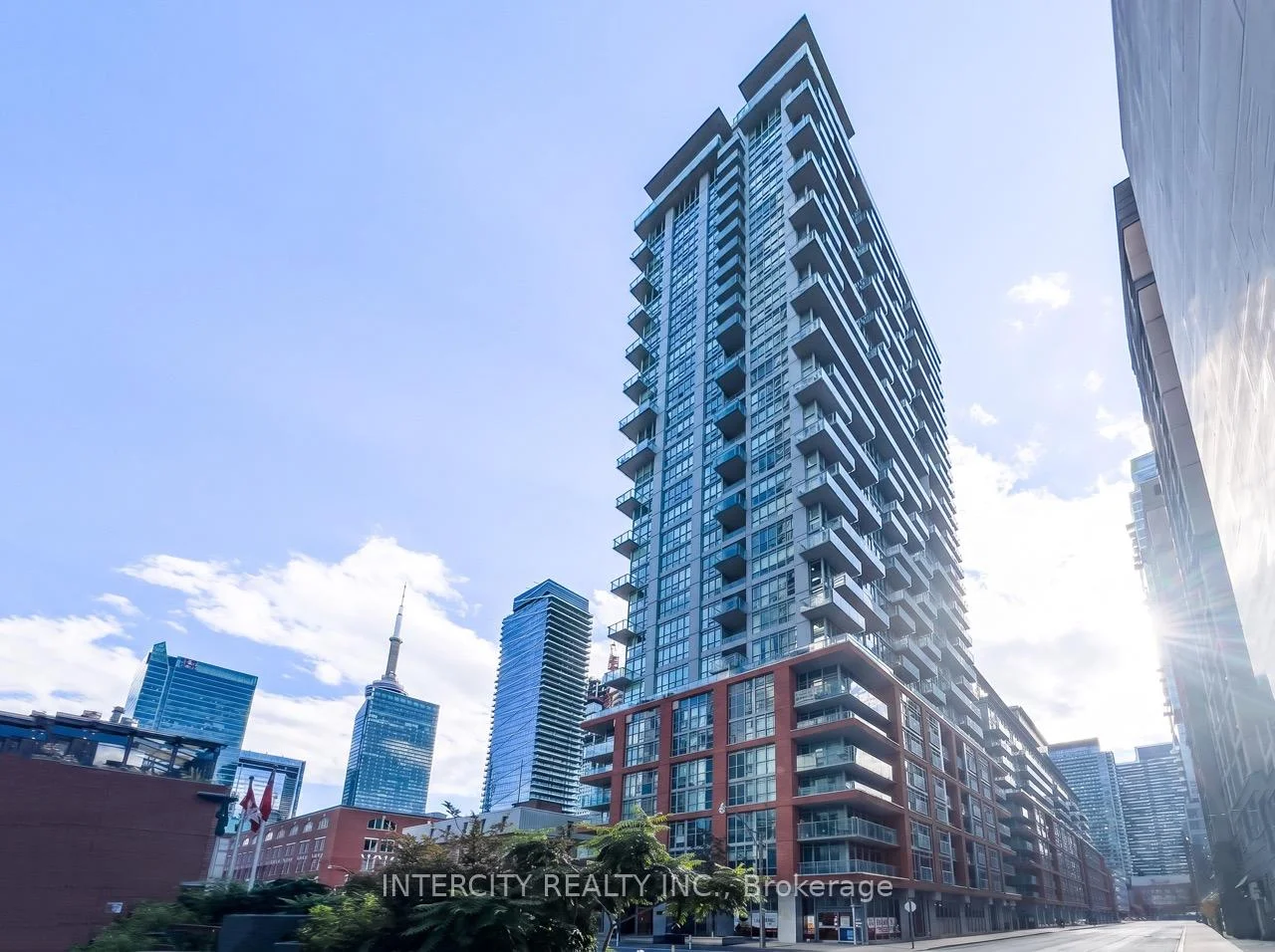 Photo 3 of Unit 2503, 126 Simcoe Street, Toronto, Waterfront Communities — HOMEH