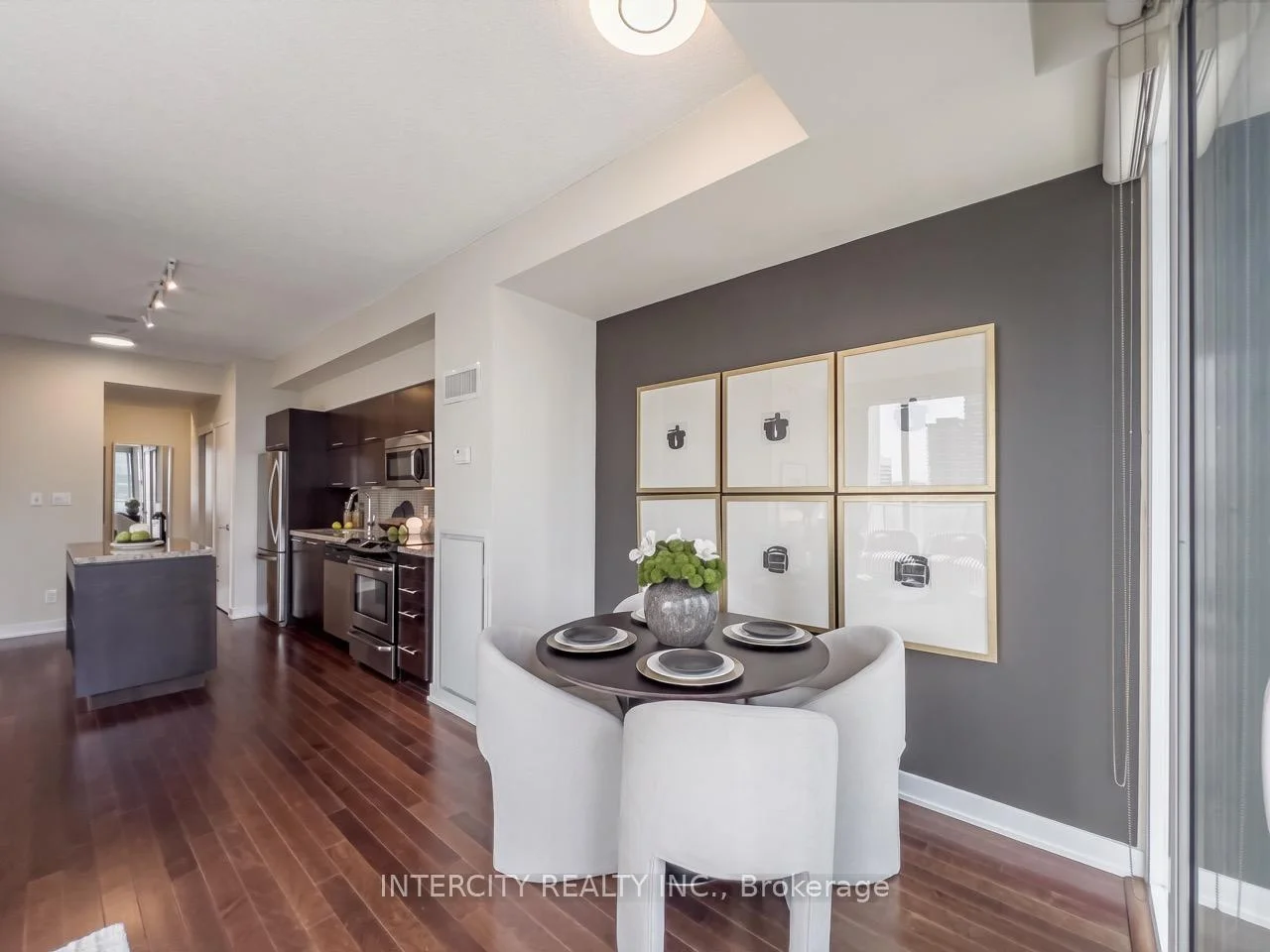 Photo 9 of Unit 2503, 126 Simcoe Street, Toronto, Waterfront Communities — HOMEH