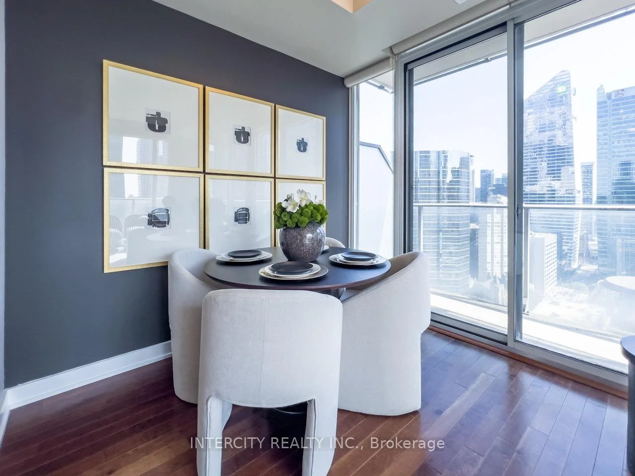 Photo 10 of Unit 2503, 126 Simcoe Street, Toronto, Waterfront Communities — HOMEH