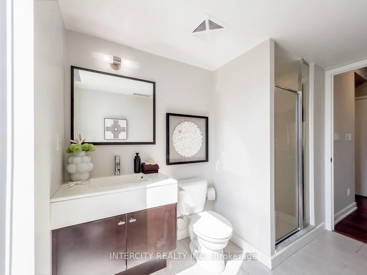 Photo 20 of Unit 2503, 126 Simcoe Street, Toronto, Waterfront Communities — HOMEH