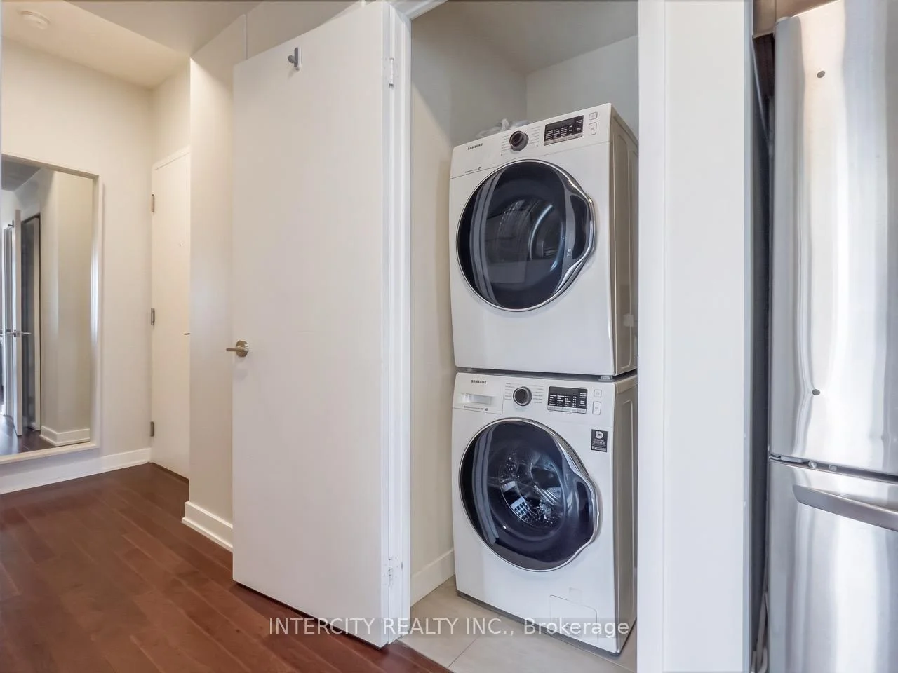 Photo 21 of Unit 2503, 126 Simcoe Street, Toronto, Waterfront Communities — HOMEH