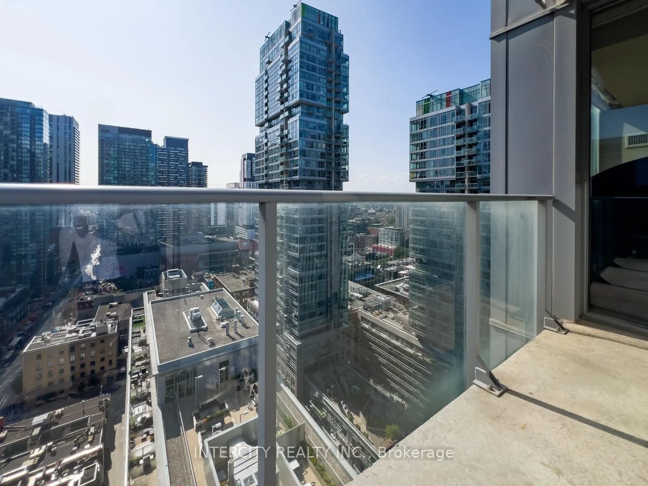 Photo 27 of Unit 2503, 126 Simcoe Street, Toronto, Waterfront Communities — HOMEH