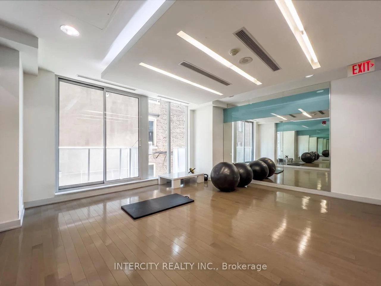 Photo 33 of Unit 2503, 126 Simcoe Street, Toronto, Waterfront Communities — HOMEH