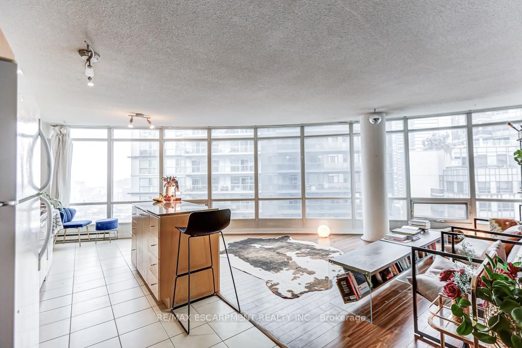 Photo 6 of Unit 2510, 373 Front Street W, Toronto, Waterfront Communities — HOMEH
