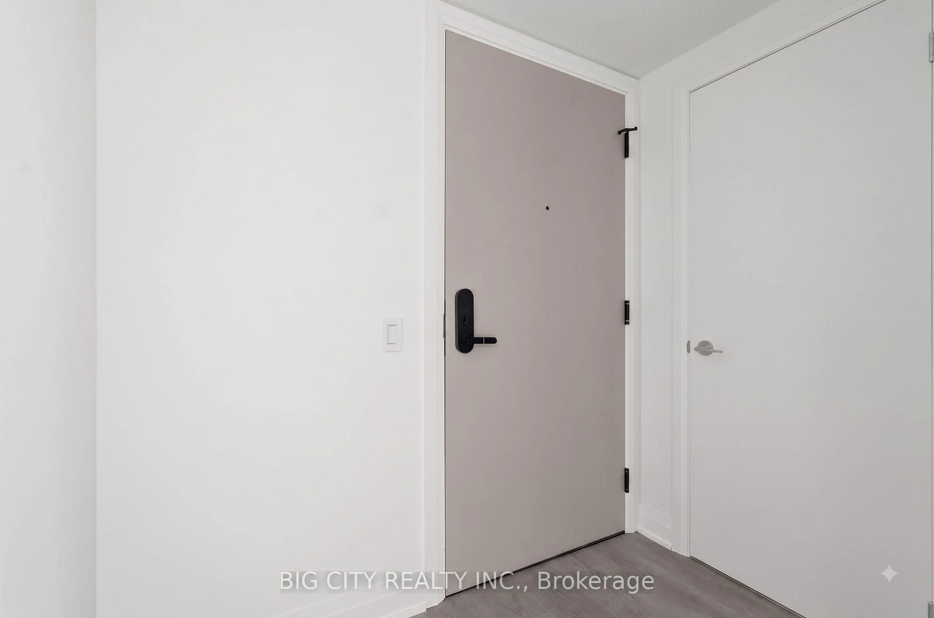 Photo 5 of Unit 1410, 25 Frederick Todd Way, Toronto, Thorncliffe Park — HOMEH