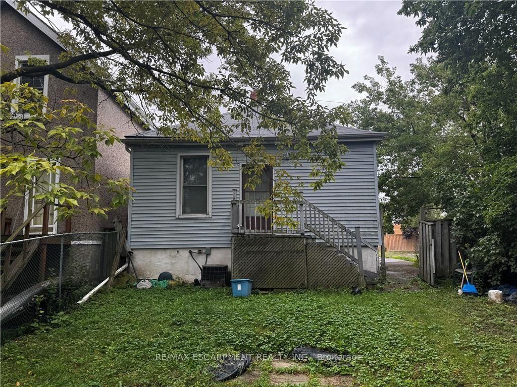 Photo 10 of 28 Brantdale Avenue, Hamilton, Southam — HOMEH