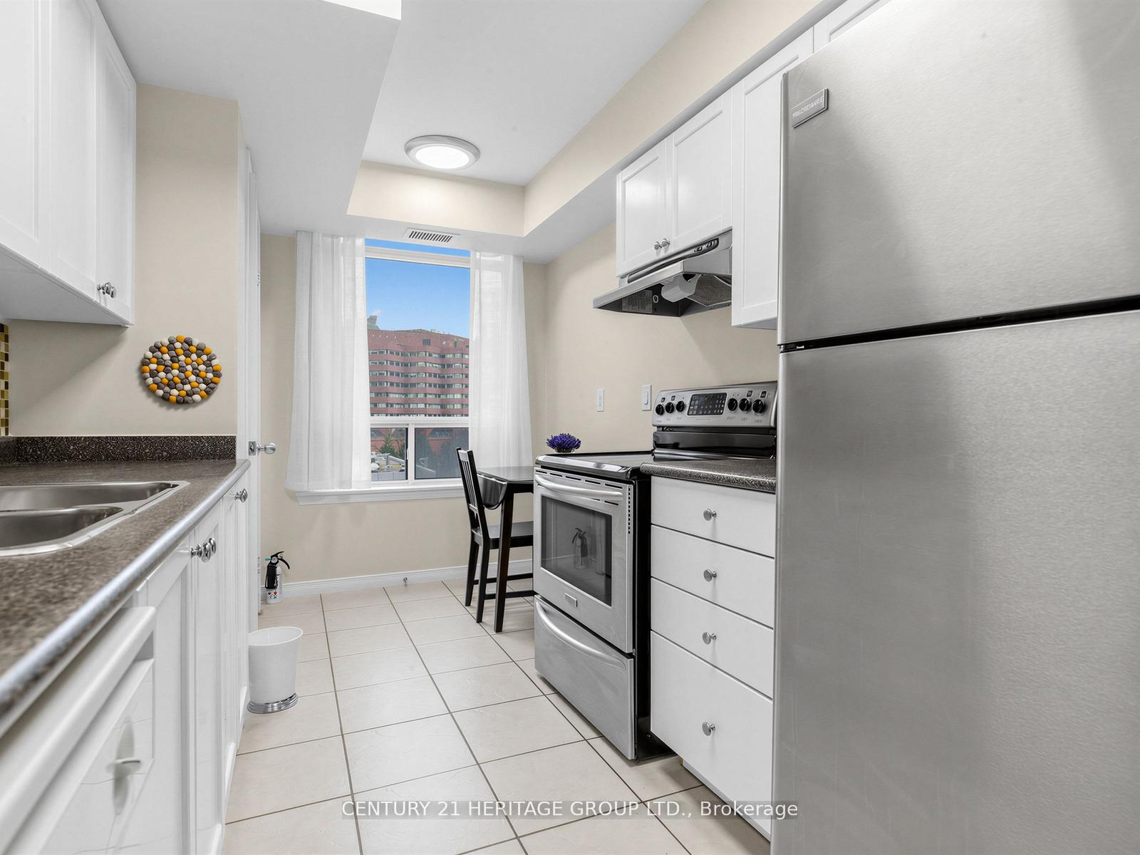Photo 12 of Unit 815, 155 Beecroft Road, North York, Lansing-Westgate — HOMEH