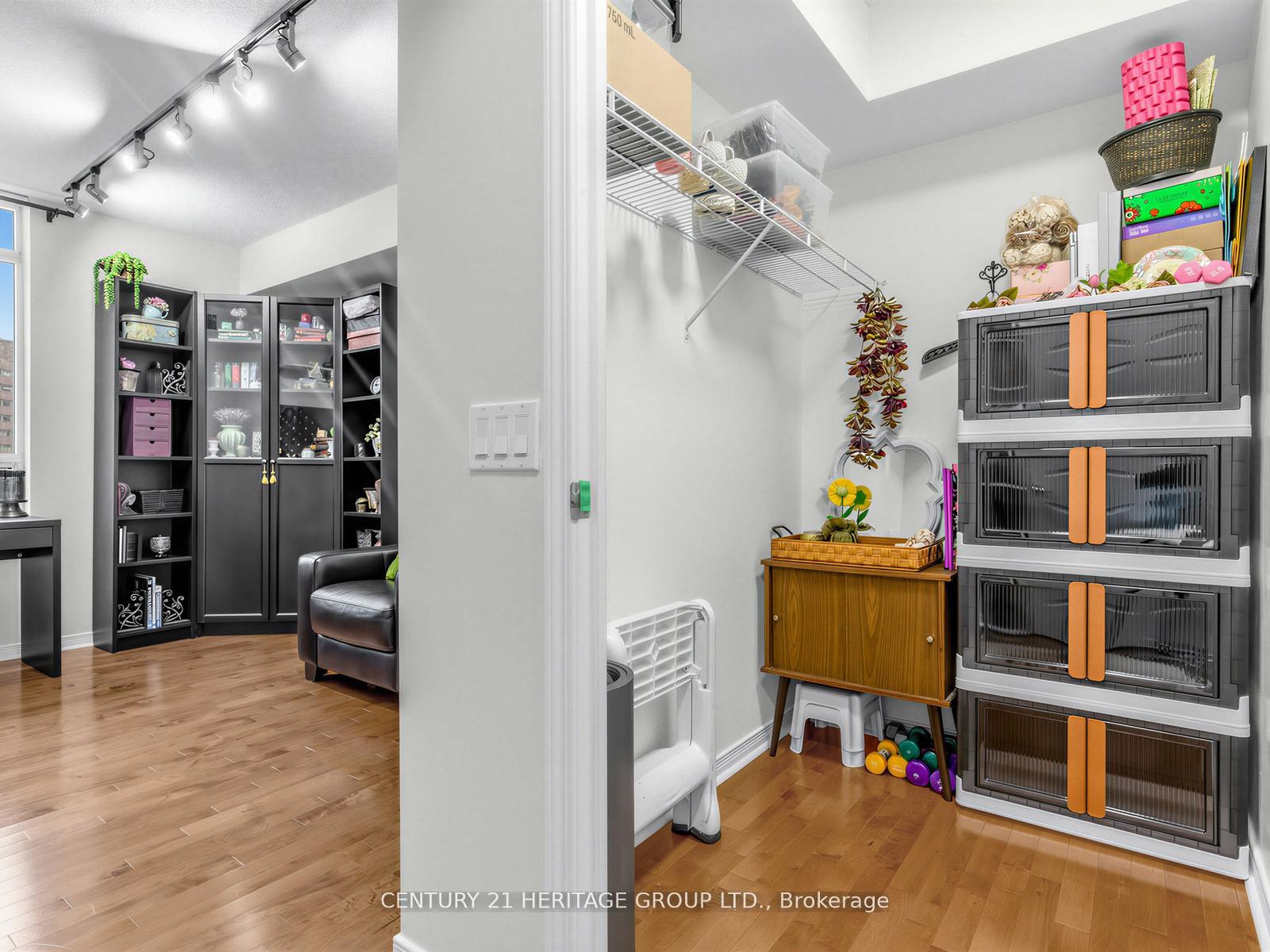 Photo 17 of Unit 815, 155 Beecroft Road, North York, Lansing-Westgate — HOMEH