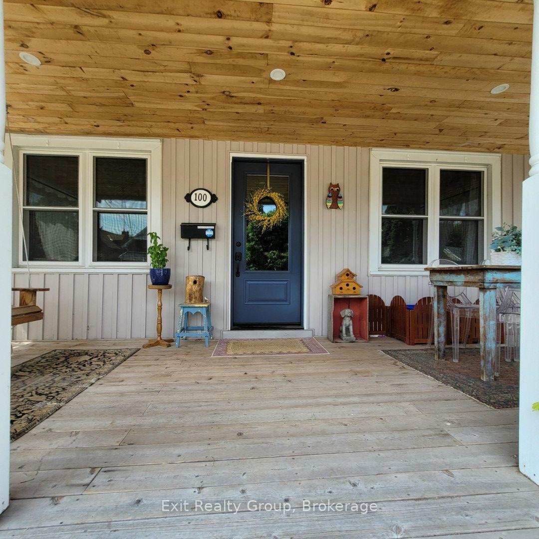 Photo 2 of 100 Arlington Avenue, Oshawa, O'Neill — HOMEH