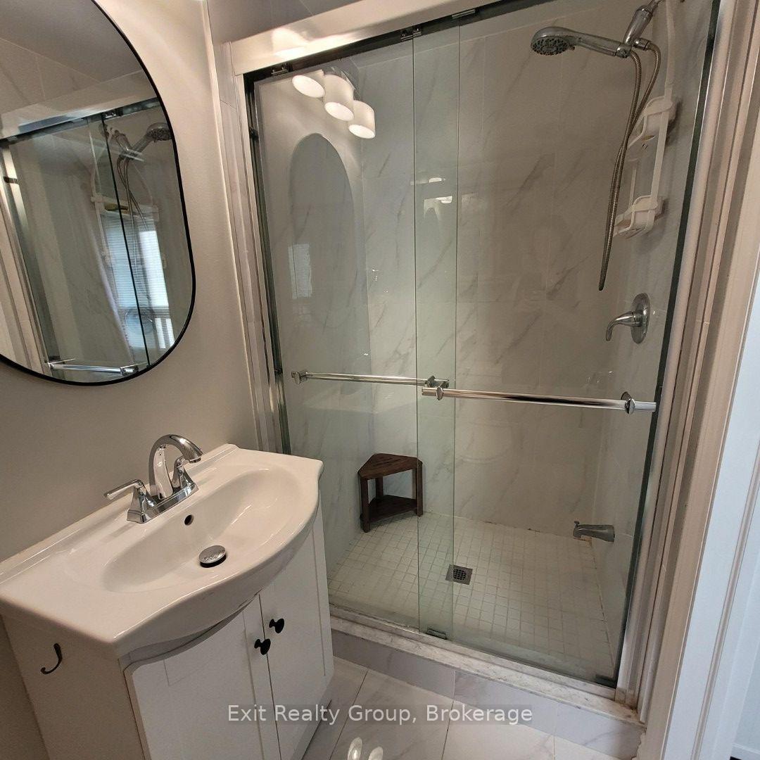 Photo 25 of 100 Arlington Avenue, Oshawa, O'Neill — HOMEH