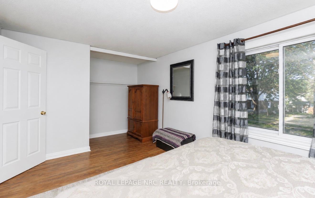 Photo 10 of 6562 Harmony Avenue, Niagara Falls, West Wood — HOMEH