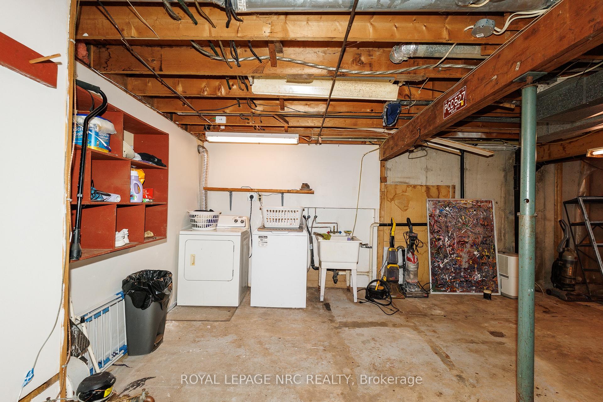 Photo 14 of 6562 Harmony Avenue, Niagara Falls, West Wood — HOMEH