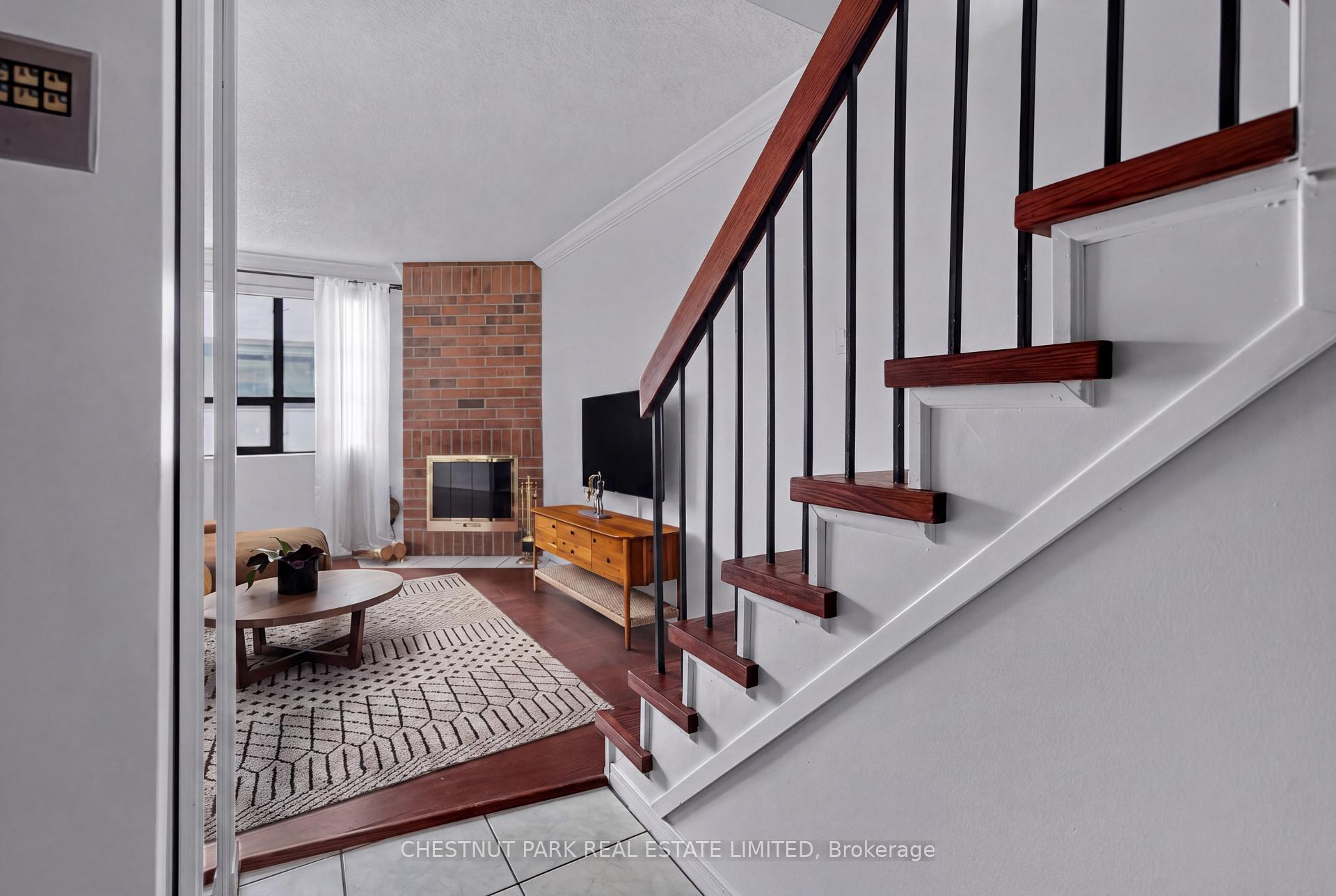 Photo 2 of Unit 604, 19 Dundonald Street, Toronto, Church-Yonge Corridor — HOMEH