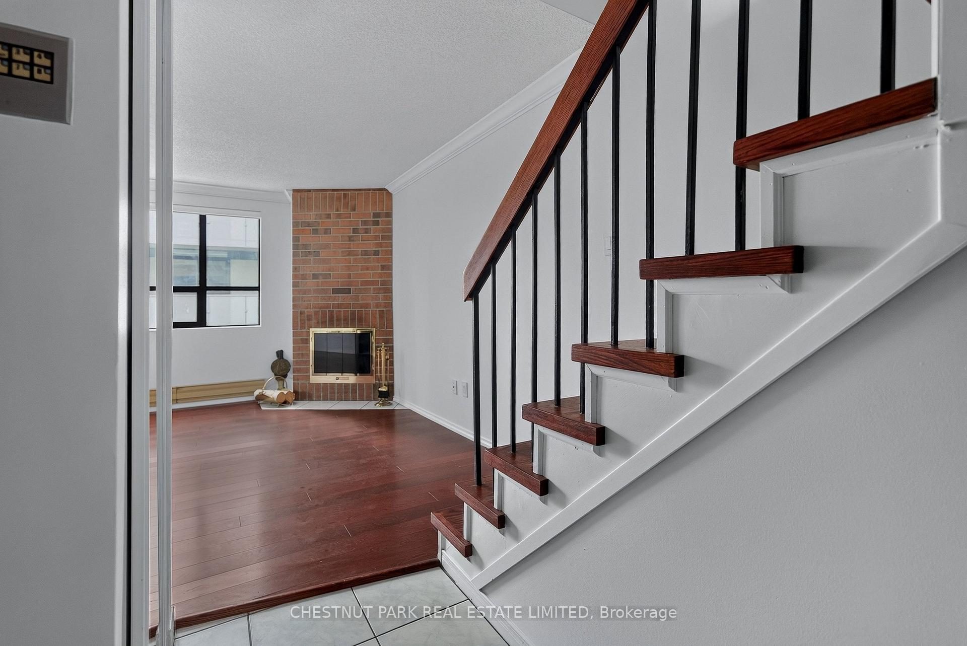 Photo 3 of Unit 604, 19 Dundonald Street, Toronto, Church-Yonge Corridor — HOMEH