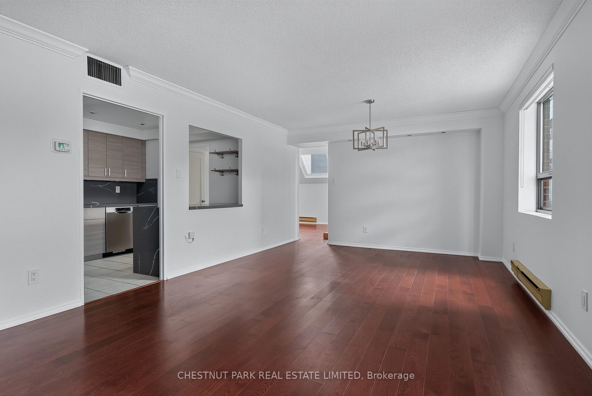 Photo 5 of Unit 604, 19 Dundonald Street, Toronto, Church-Yonge Corridor — HOMEH