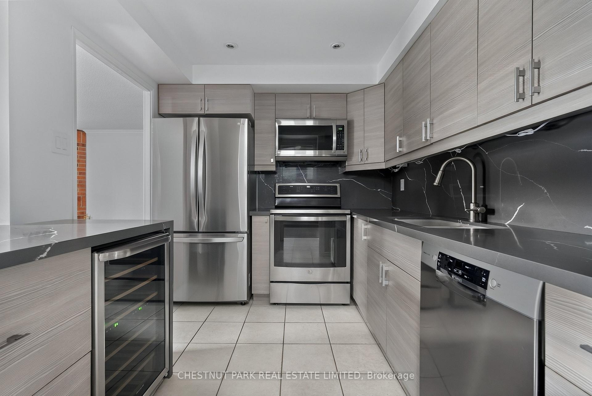 Photo 9 of Unit 604, 19 Dundonald Street, Toronto, Church-Yonge Corridor — HOMEH