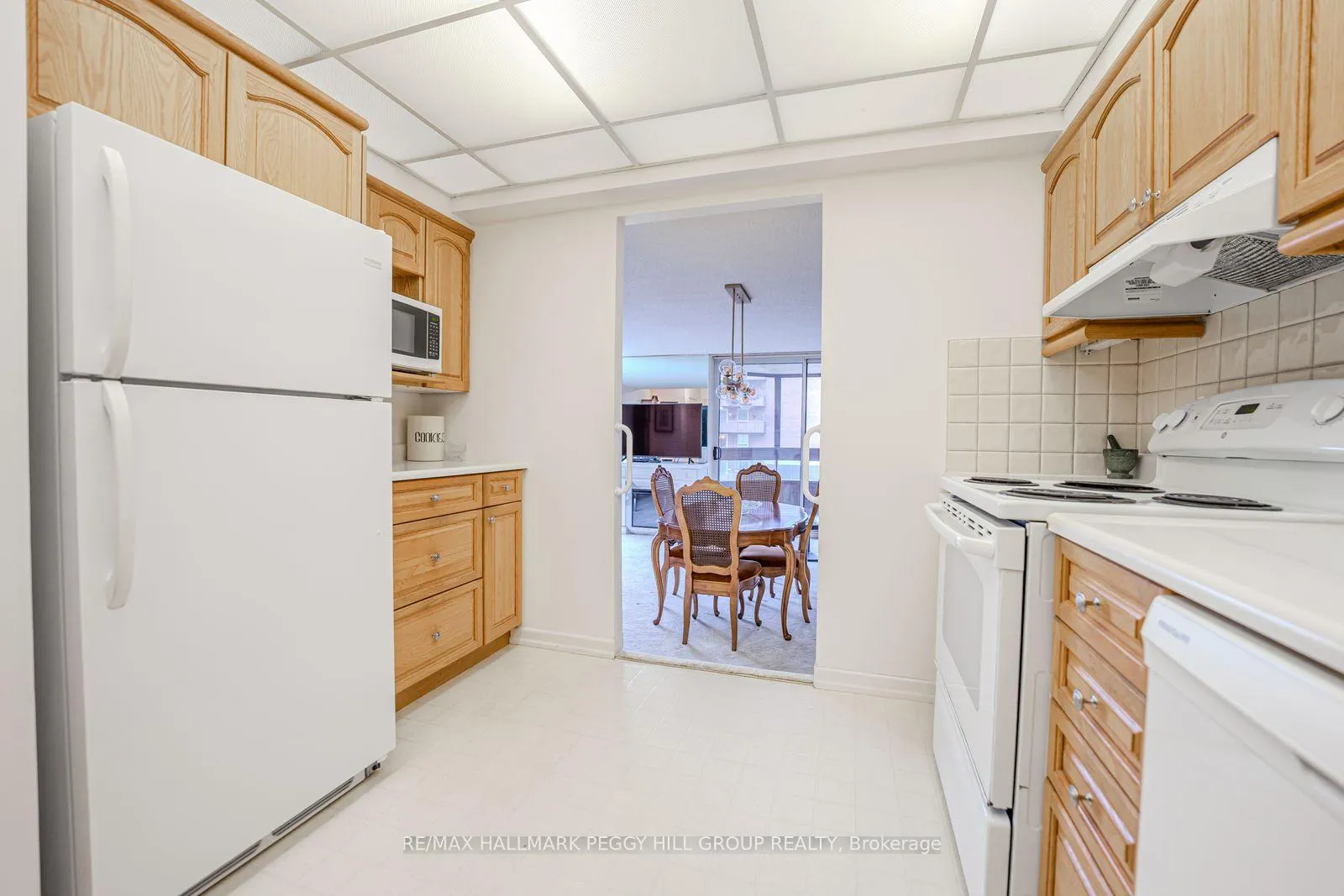 Photo 7 of Unit 206, 181 Collier Street, Barrie, North Shore — HOMEH