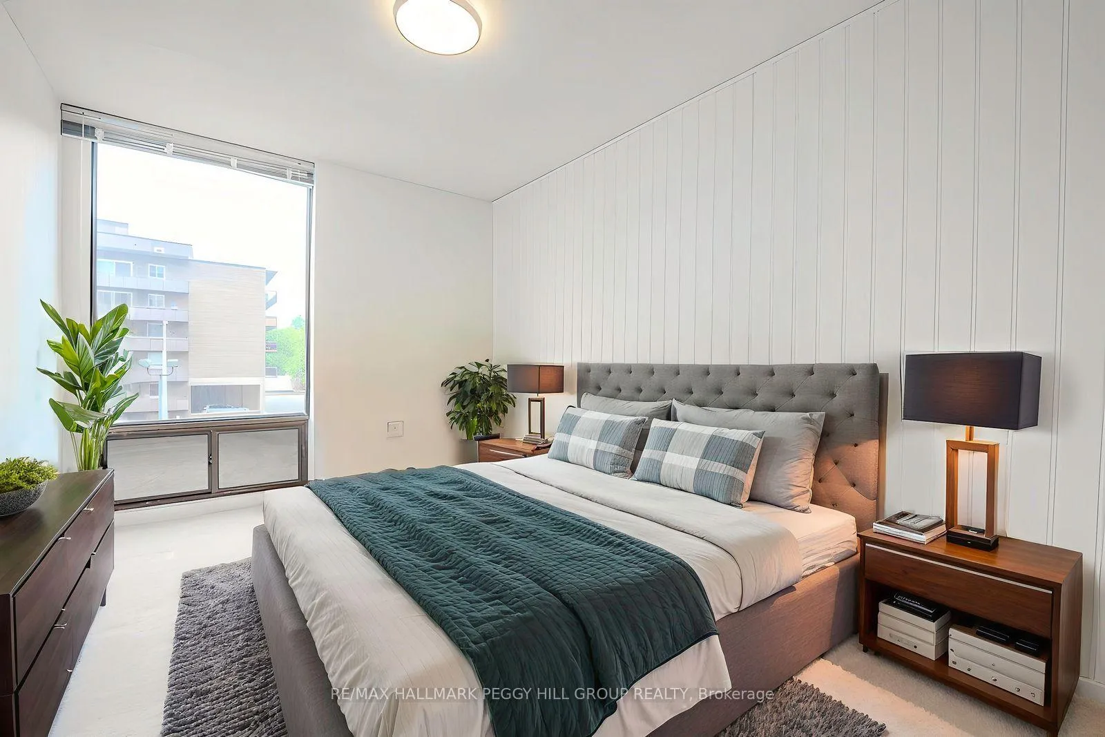 Photo 10 of Unit 206, 181 Collier Street, Barrie, North Shore — HOMEH