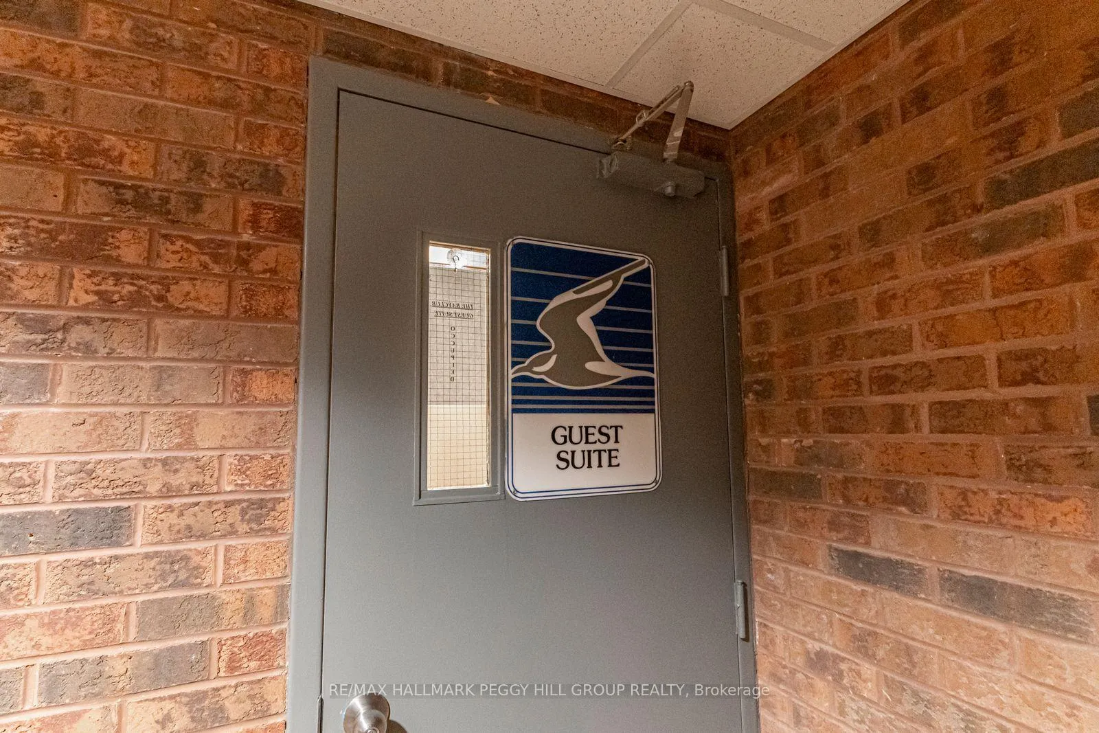 Photo 13 of Unit 206, 181 Collier Street, Barrie, North Shore — HOMEH