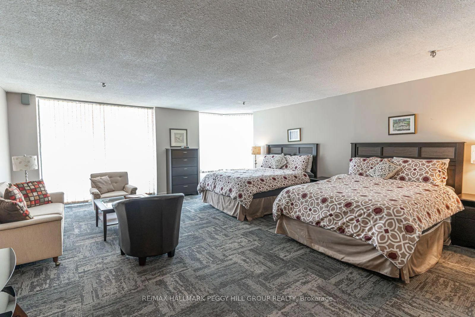 Photo 14 of Unit 206, 181 Collier Street, Barrie, North Shore — HOMEH