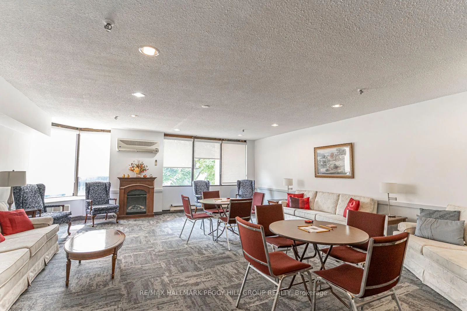 Photo 21 of Unit 206, 181 Collier Street, Barrie, North Shore — HOMEH