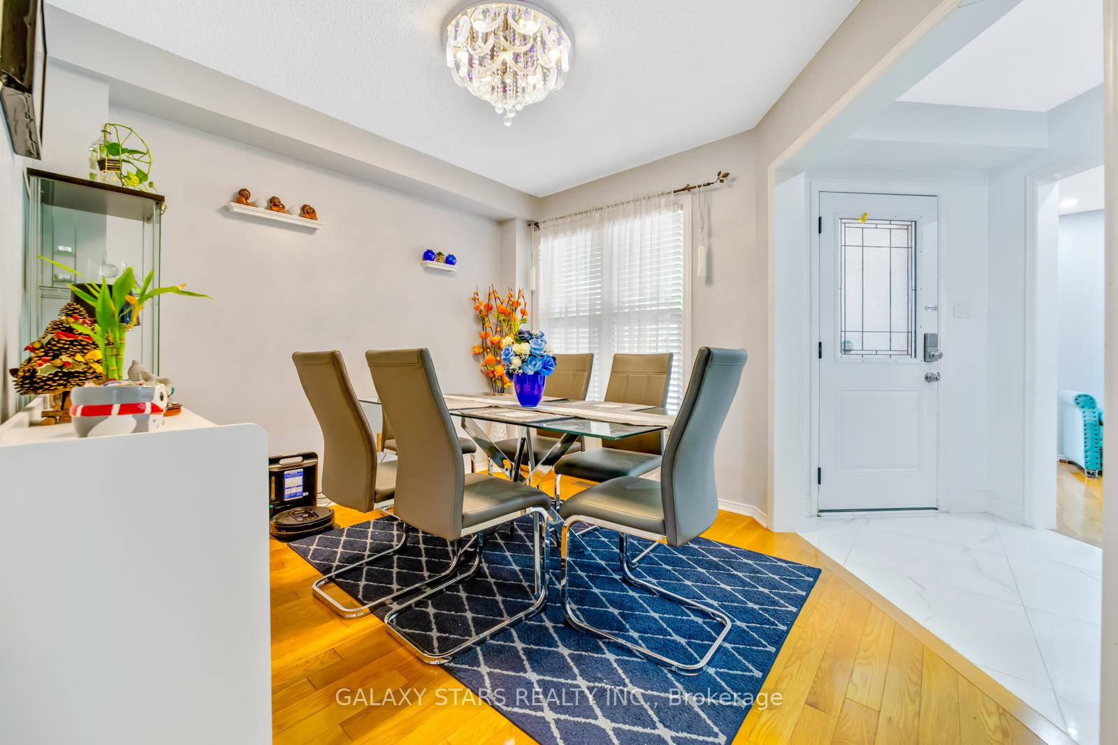 Photo 10 of 25 Fieldnest Crescent, Whitby, Rolling Acres — HOMEH