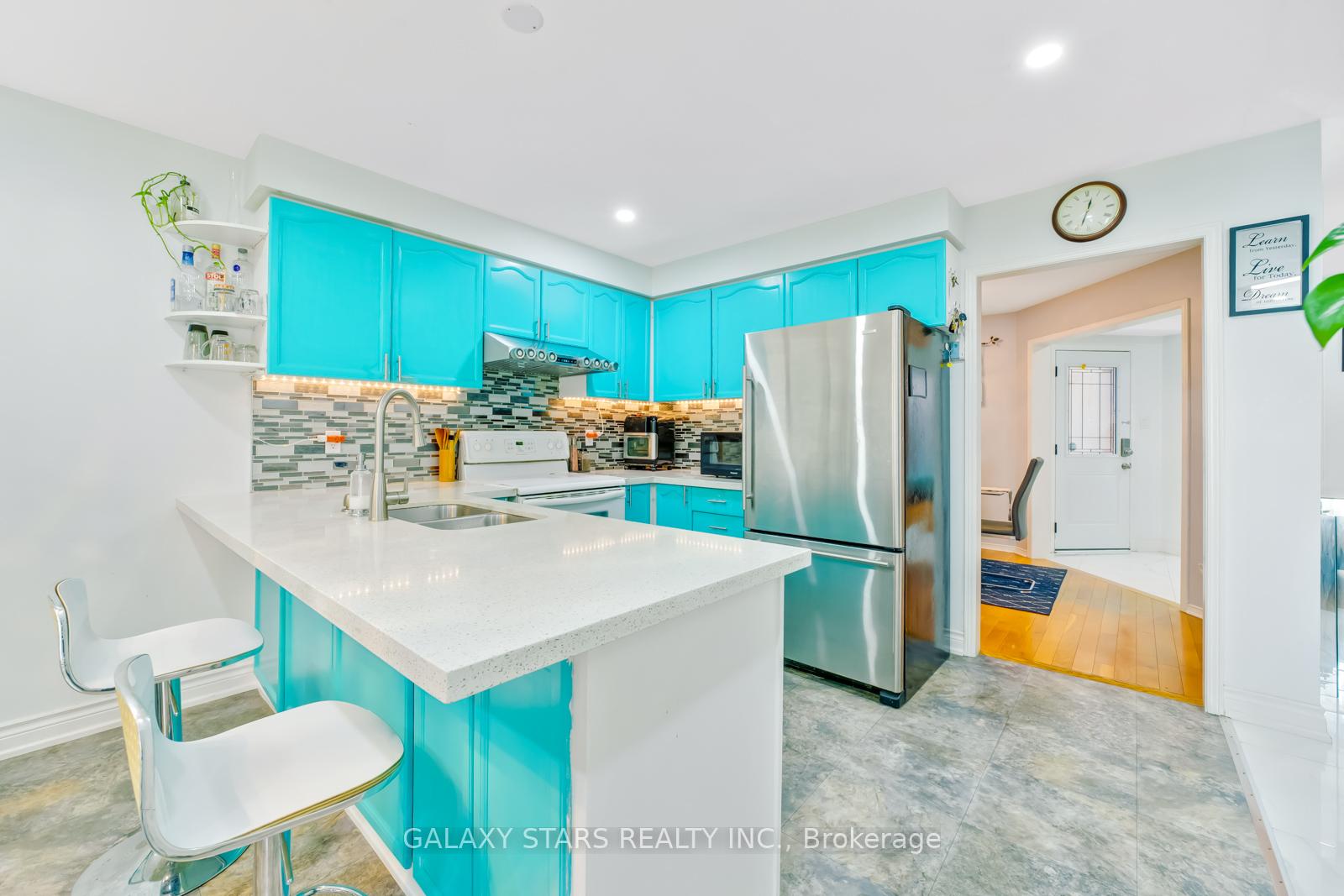 Photo 12 of 25 Fieldnest Crescent, Whitby, Rolling Acres — HOMEH