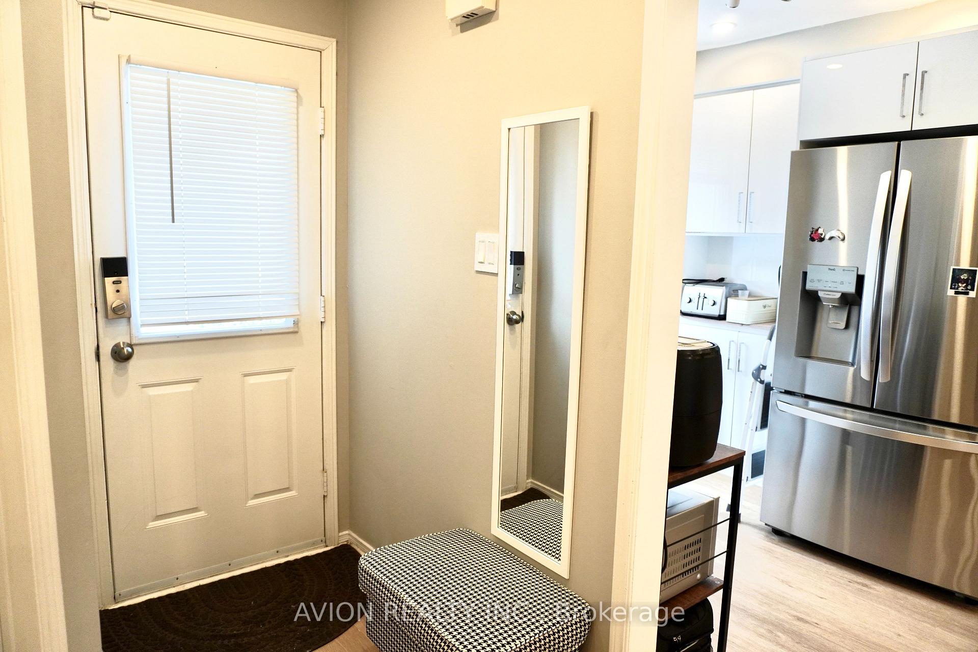 Photo 4 of 70 Barnes Drive, Ajax, Central — HOMEH
