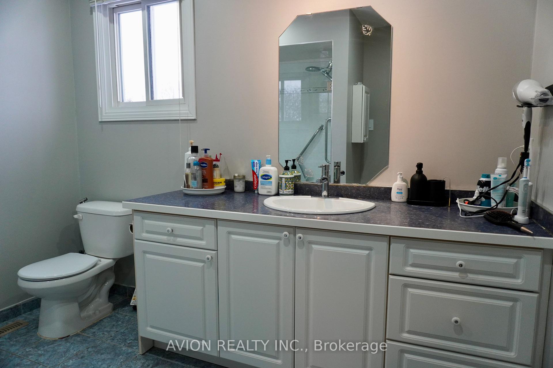 Photo 16 of 70 Barnes Drive, Ajax, Central — HOMEH