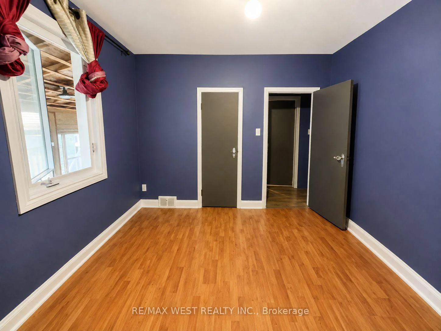 Photo 7 of 875 Ritson Road S, Oshawa, Lakeview — HOMEH