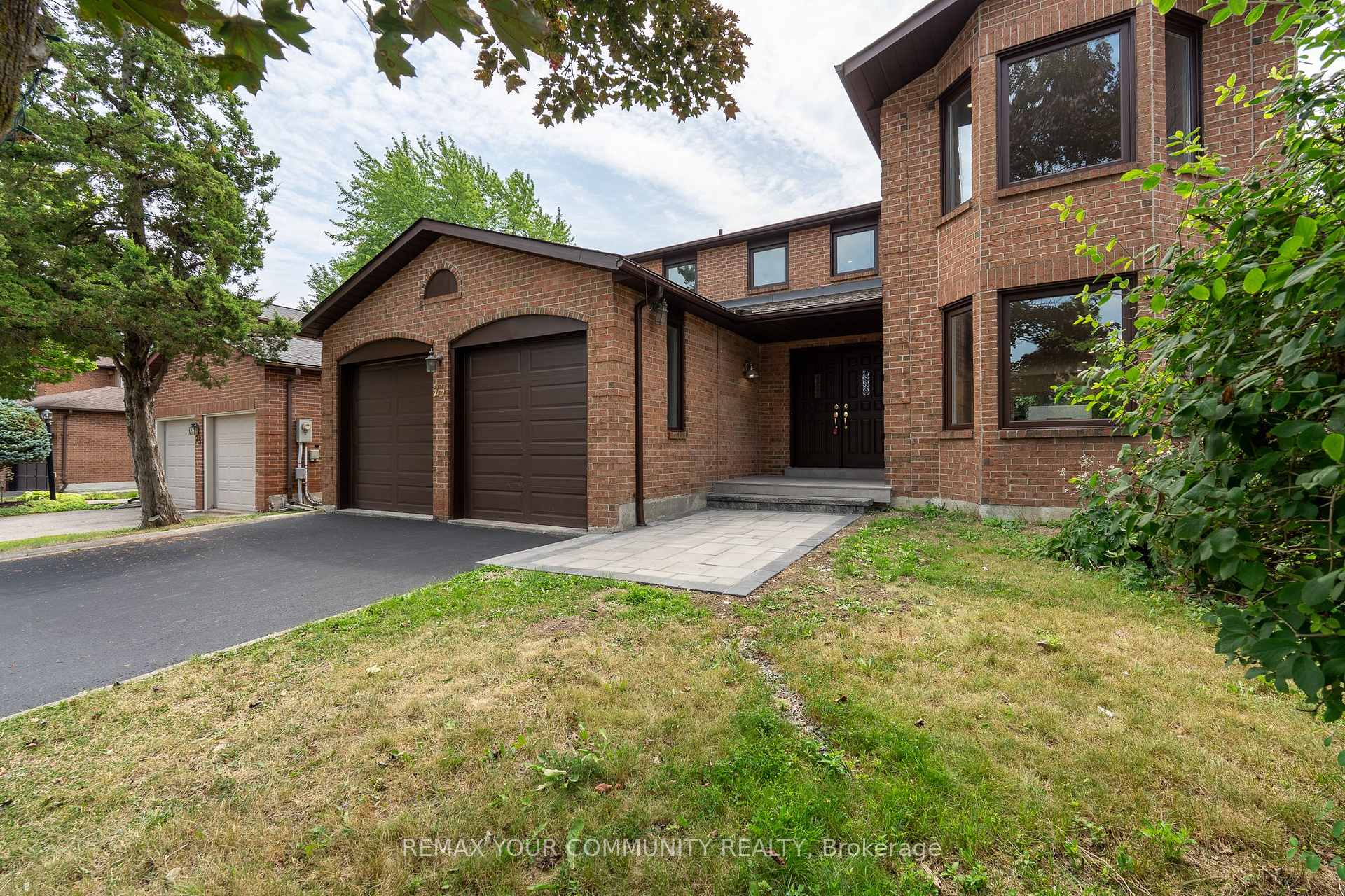 Photo 2 of 27 Houseman Crescent, Richmond Hill, North Richvale — HOMEH