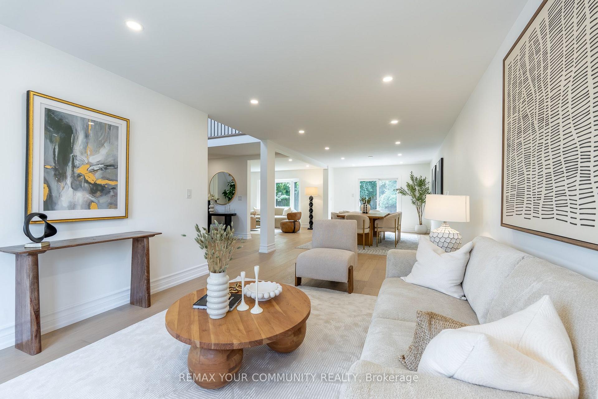 Photo 8 of 27 Houseman Crescent, Richmond Hill, North Richvale — HOMEH