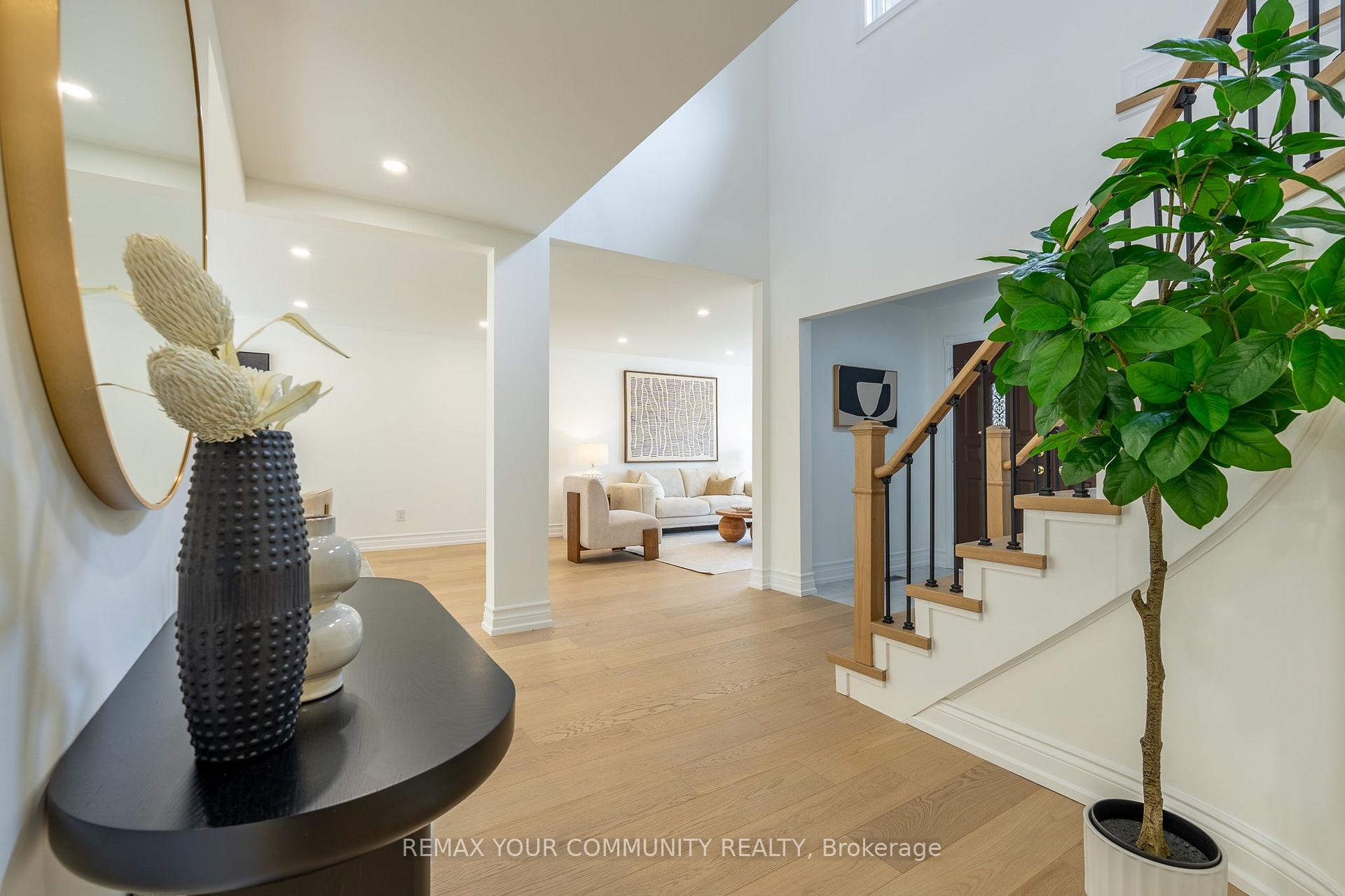 Photo 12 of 27 Houseman Crescent, Richmond Hill, North Richvale — HOMEH