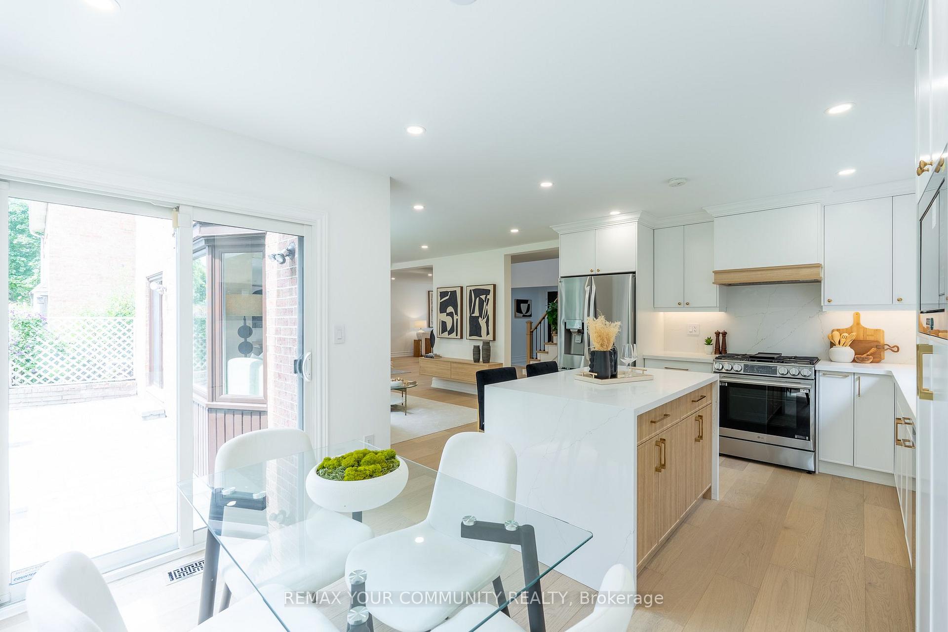 Photo 18 of 27 Houseman Crescent, Richmond Hill, North Richvale — HOMEH
