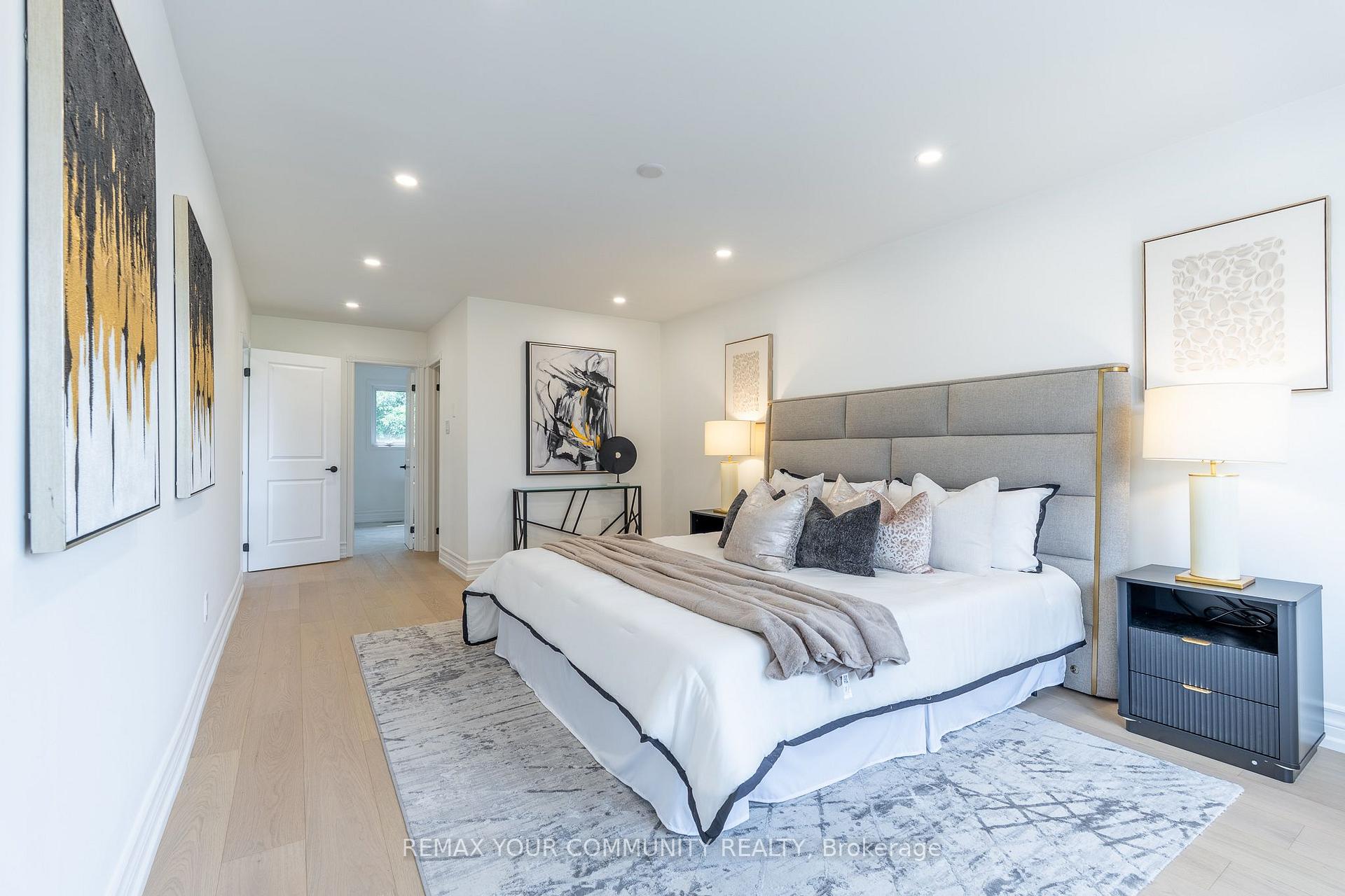 Photo 23 of 27 Houseman Crescent, Richmond Hill, North Richvale — HOMEH
