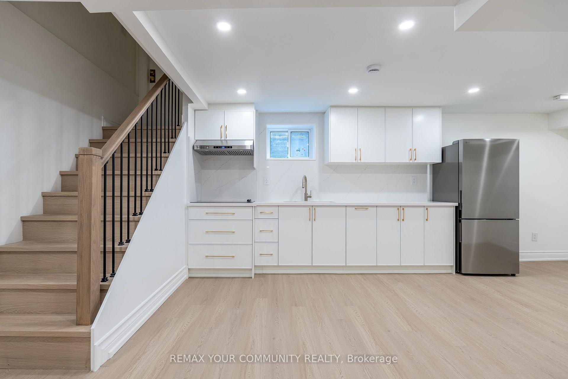 Photo 35 of 27 Houseman Crescent, Richmond Hill, North Richvale — HOMEH