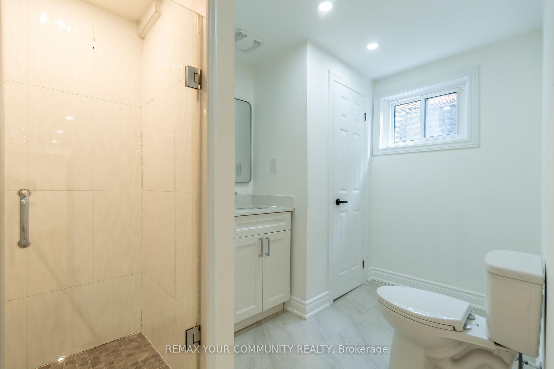 Photo 37 of 27 Houseman Crescent, Richmond Hill, North Richvale — HOMEH