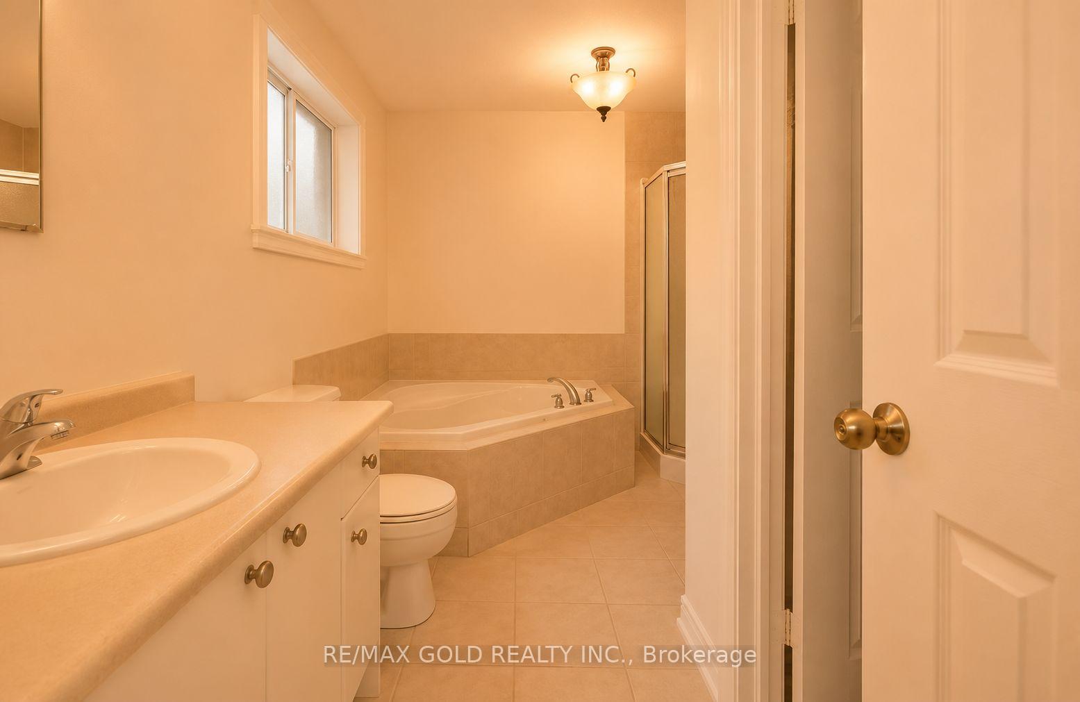 Photo 10 of 117 Wawinet Street, Midland — HOMEH